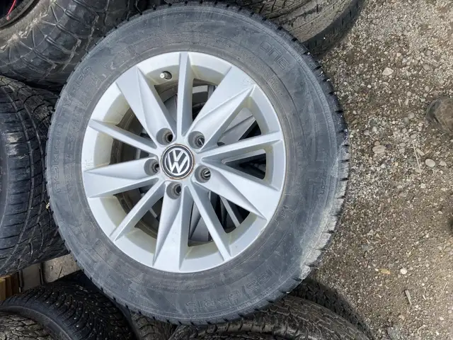 195/65R15 Nokian Summer Tires on OEM 15×6 Wheels 5×112 ET43