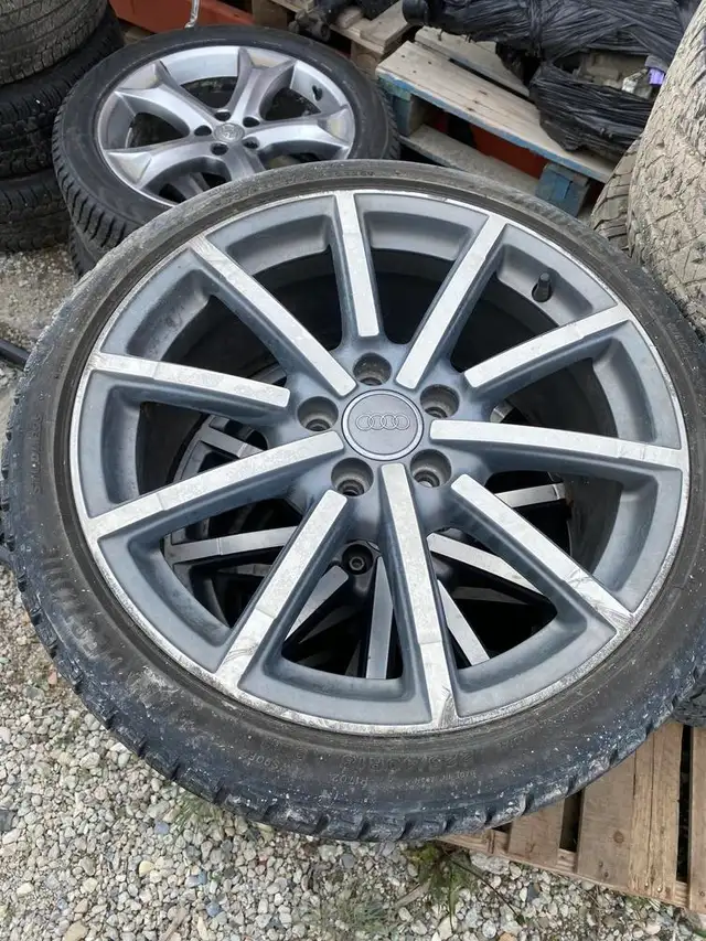 225/40R18 Bridgestone Winter Tire on OEM Audi 18×8 Alloy Wheels