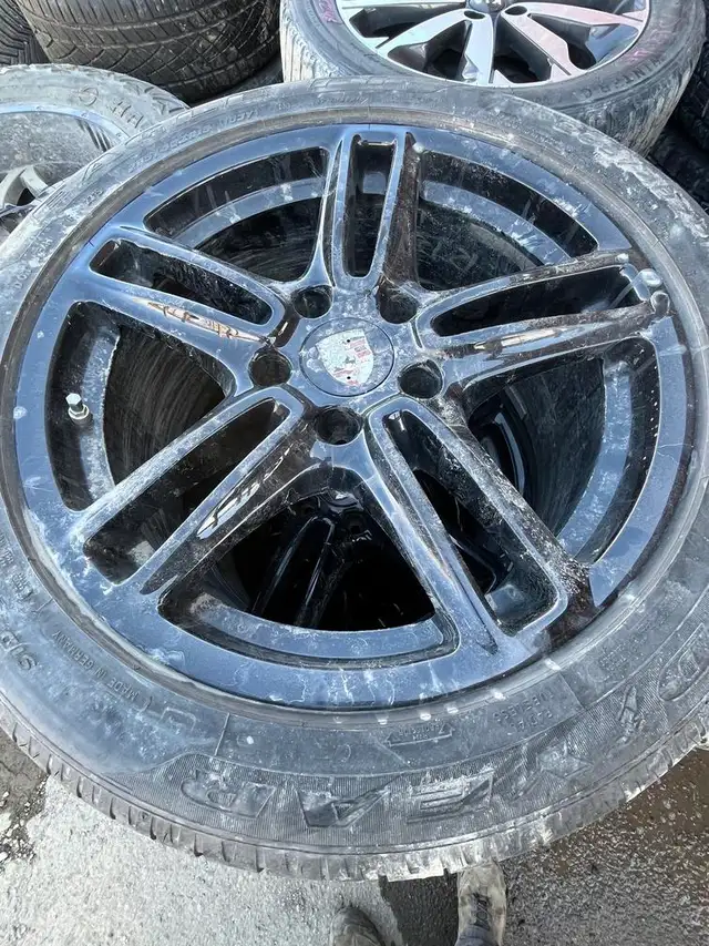 255/45R19 & 285/40R19 OEM Porsche Panamera Turbo Wheels & Performance Tires