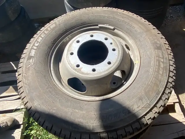LT235/80R17 MICHELINE PRIMACY TIRES+WHEELS